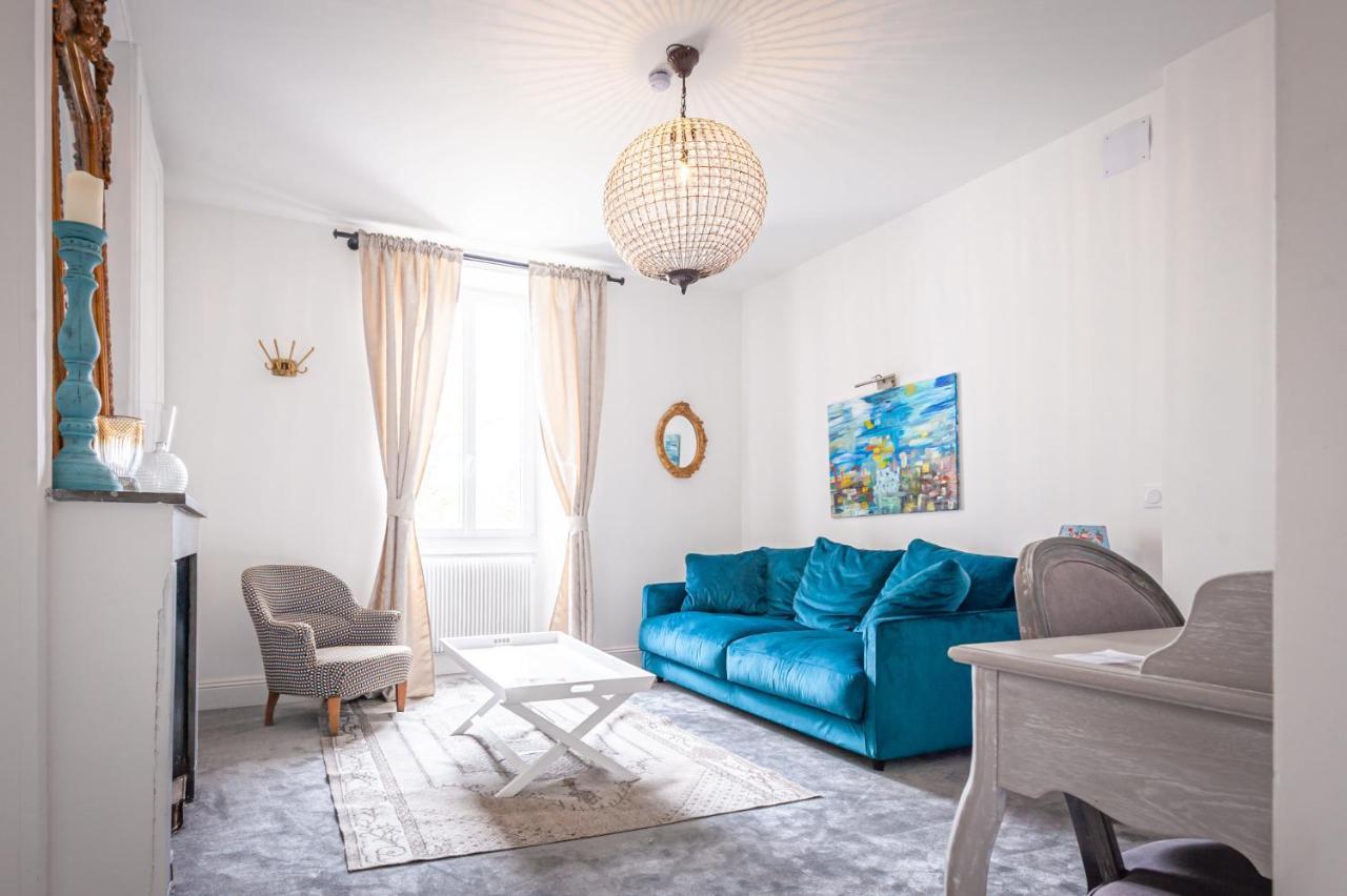 Chateau Des Ayes - Chambres & Suites Saint-Etienne-de-Saint-Geoirs Ngoại thất bức ảnh