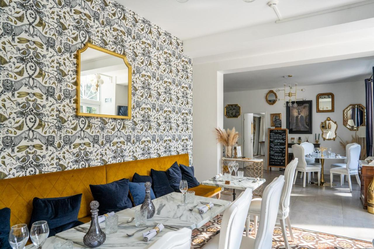 Chateau Des Ayes - Chambres & Suites Saint-Etienne-de-Saint-Geoirs Ngoại thất bức ảnh