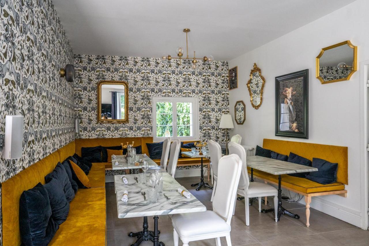 Chateau Des Ayes - Chambres & Suites Saint-Etienne-de-Saint-Geoirs Ngoại thất bức ảnh