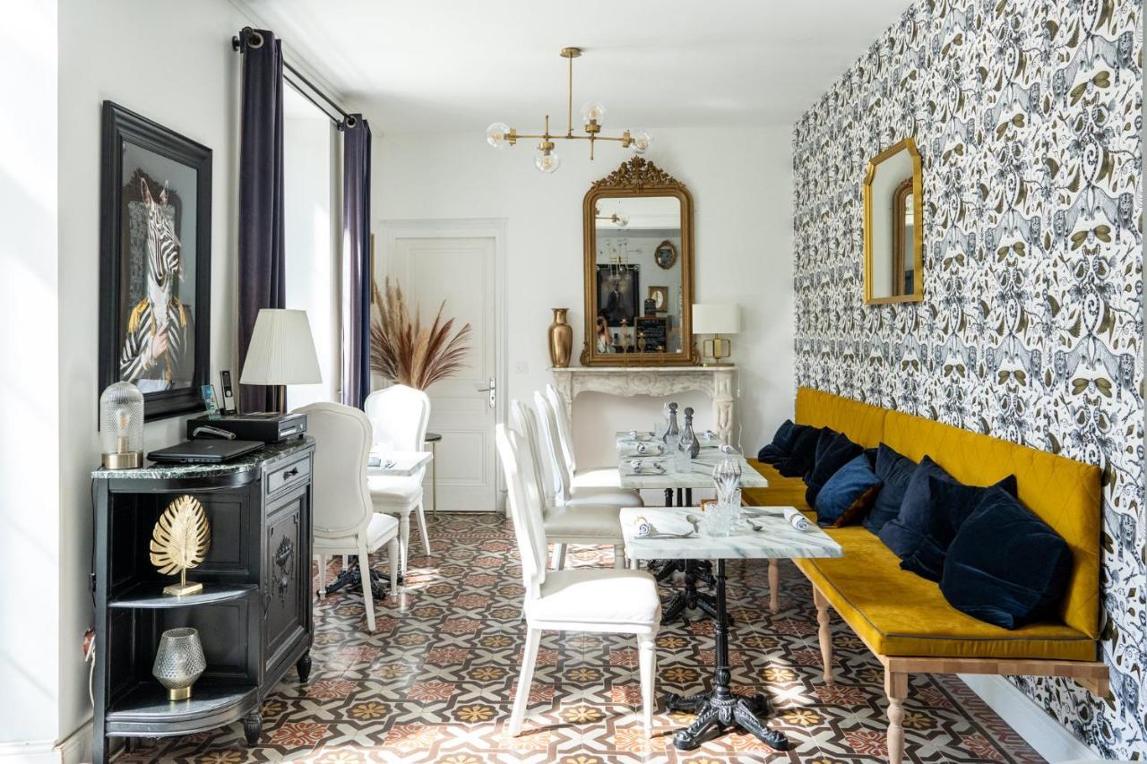Chateau Des Ayes - Chambres & Suites Saint-Etienne-de-Saint-Geoirs Ngoại thất bức ảnh