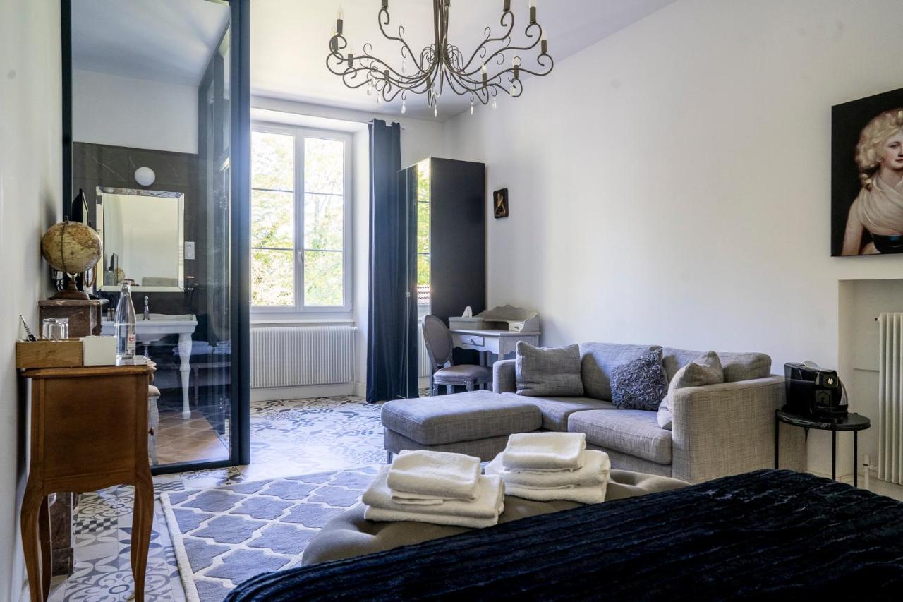 Chateau Des Ayes - Chambres & Suites Saint-Etienne-de-Saint-Geoirs Ngoại thất bức ảnh