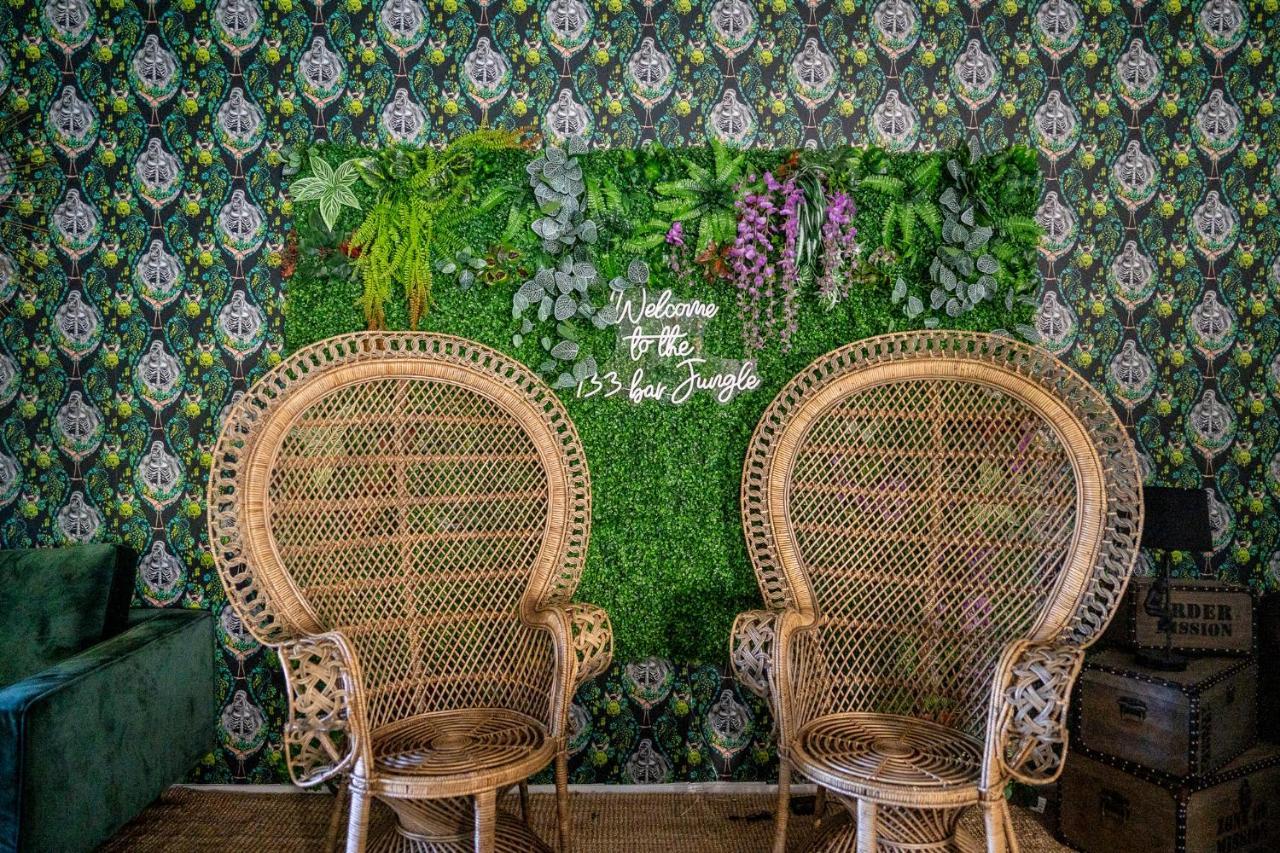 Chateau Des Ayes - Chambres & Suites Saint-Etienne-de-Saint-Geoirs Ngoại thất bức ảnh